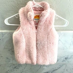 C&C California girls size 5 faux fur pink vest